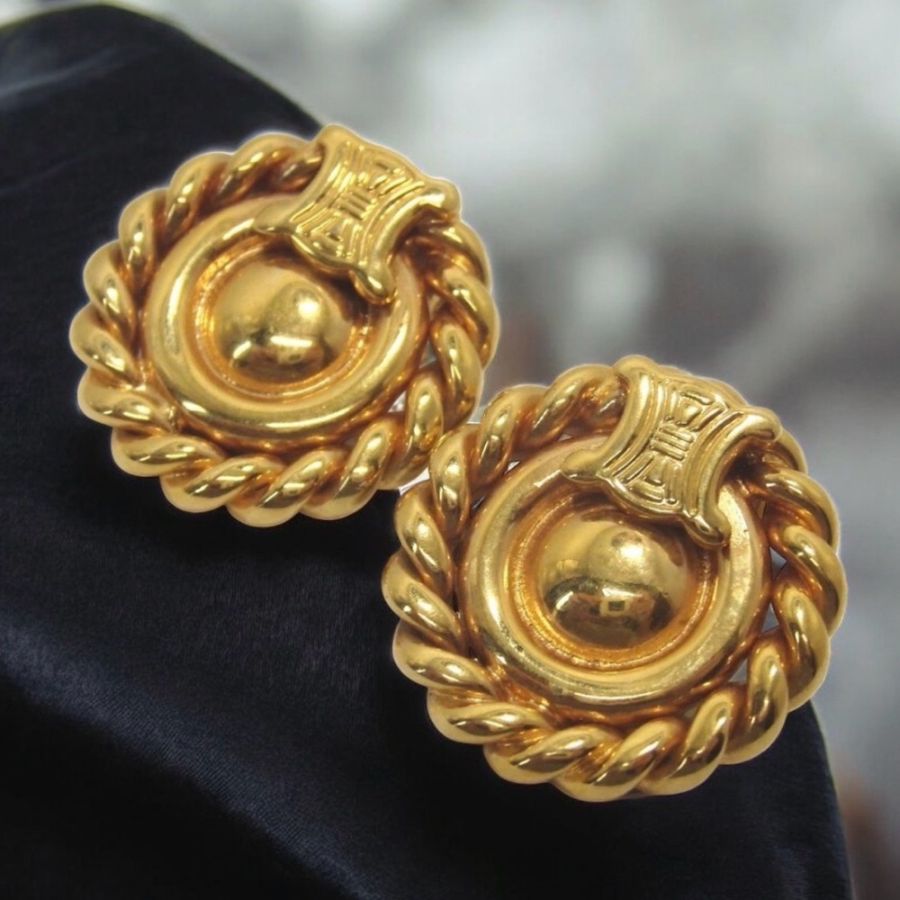 CELINE Triomphe Vintage Clip-On Earrings 🤩